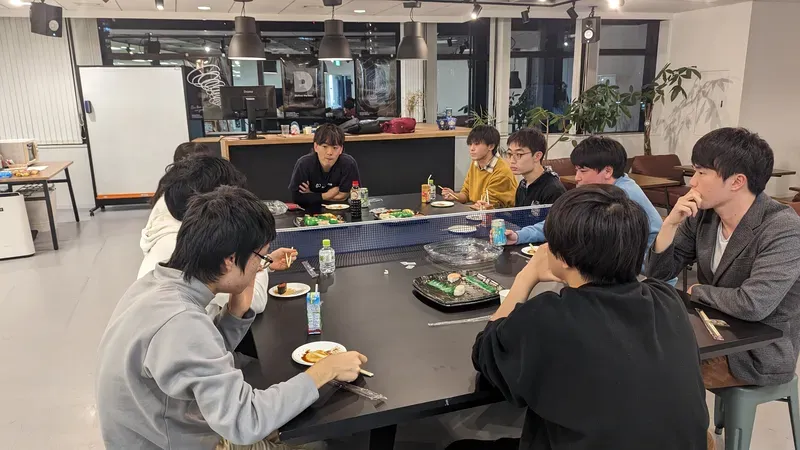 懇親会の様子